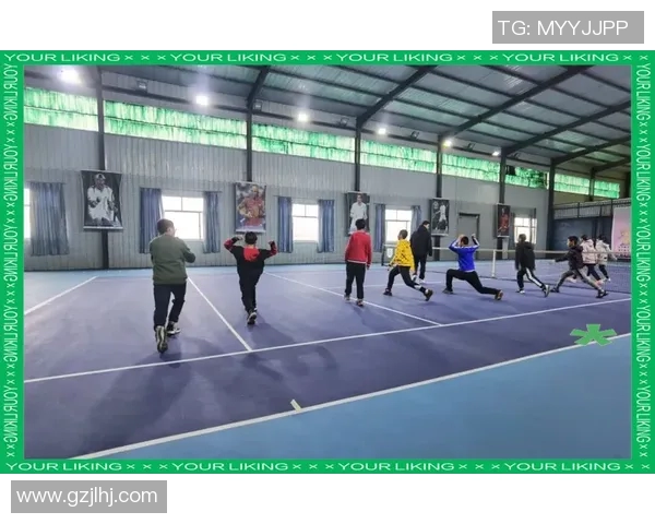 科学网球团队协作训练方法探索与实践提升运动表现的有效策略